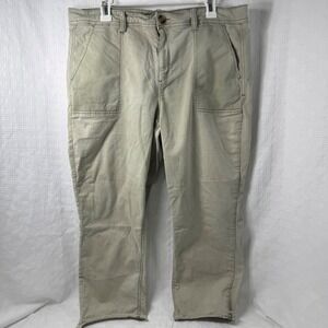 American Eagle Khaki Chino Pants / Size 16 Short / Sku0220